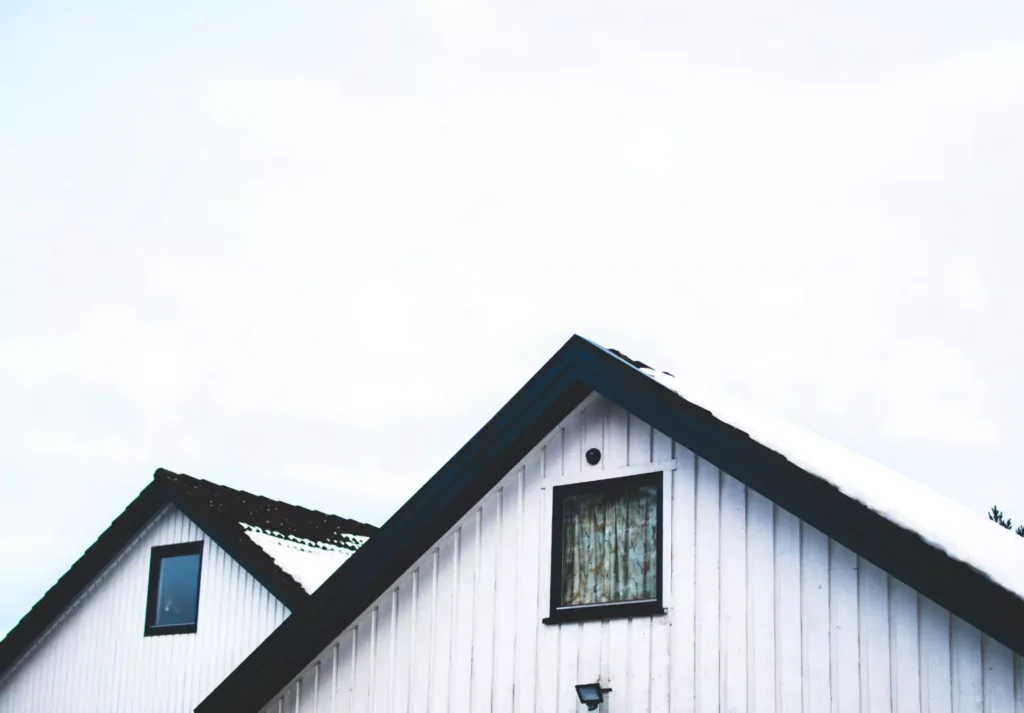 Duluth: Seasonal Roof Care for Extreme Weather 8 douglasville protecting your roof against storm damage 664bc8f144582
